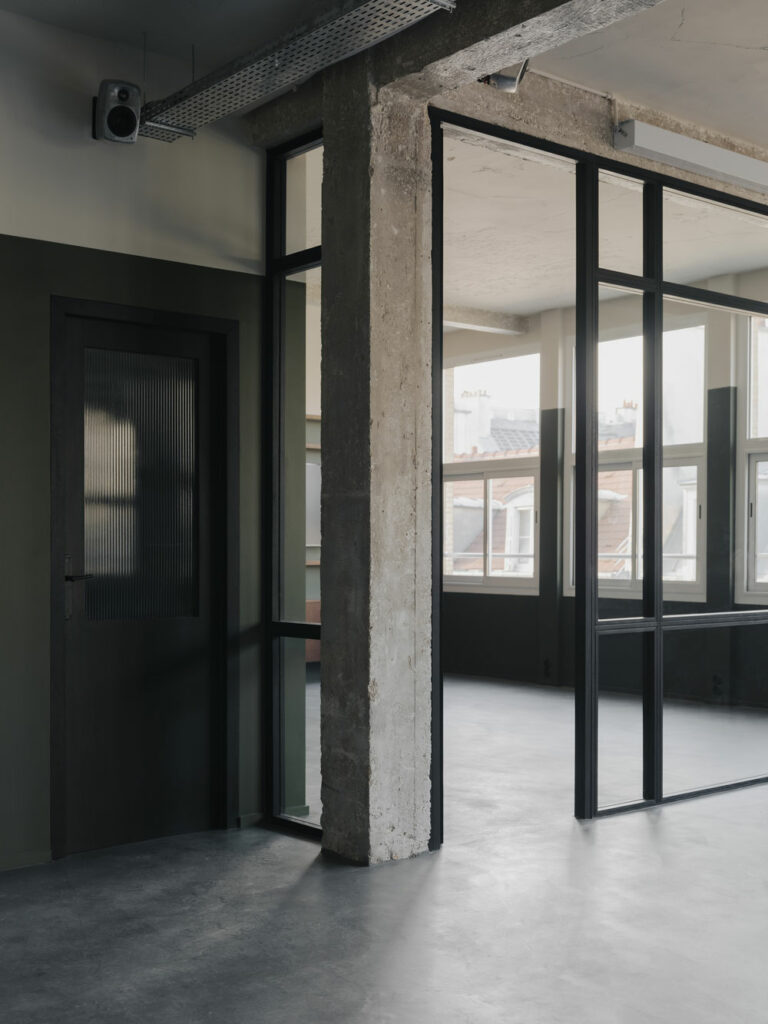ateliersauav-paris-ebene-openspacevitrage